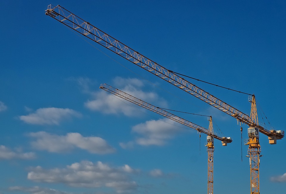 crane 1857092 960 720.jpg