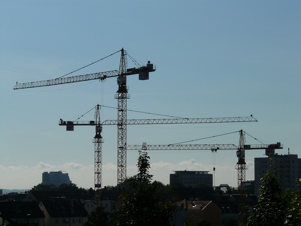 crane 8201 960 720.jpg